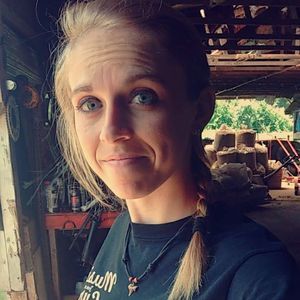 Meet your Posher, Crystal